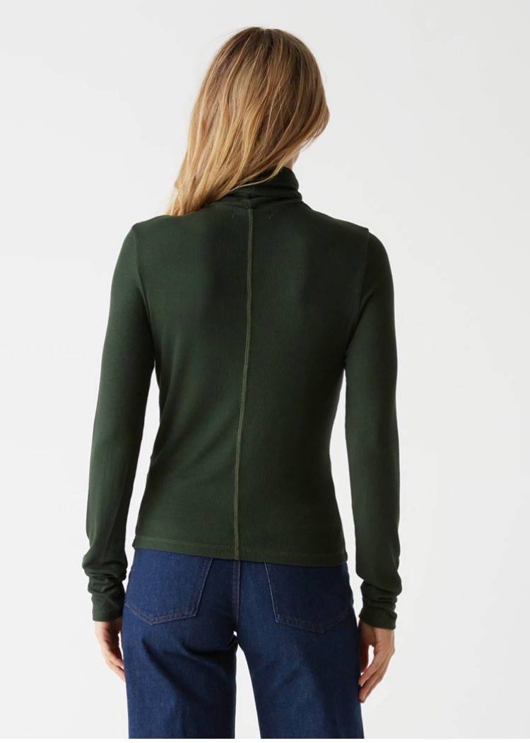 Michael Stars Tara Crop Turtleneck- DK Matcha-Hand In Pocket