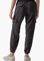 Sanctuary Relaxed Rebel Pant - Black-Hand In Pocket