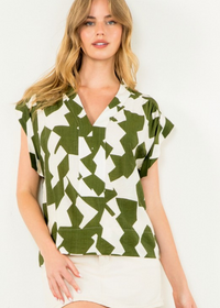 THML Kassie V Neck Printed Top-Hand In Pocket