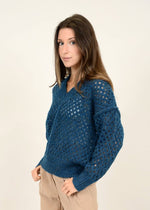 RD Style Nanumea Pull Over- Blue Thistle-Hand In Pocket