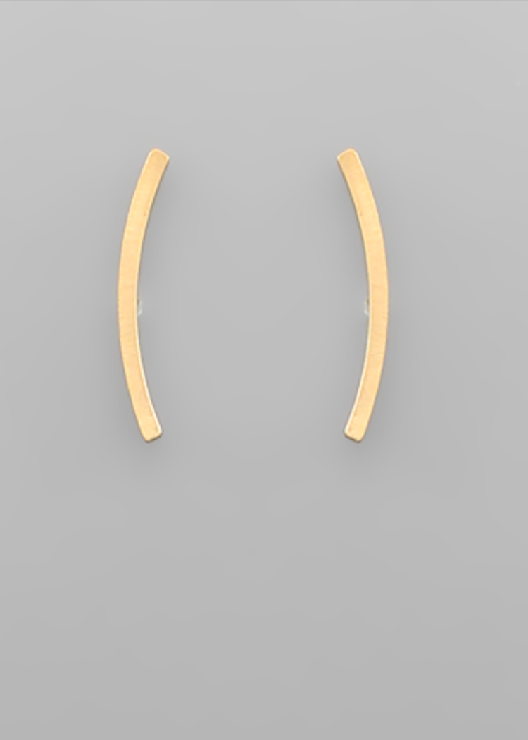 Emile Curved Bar Earring-Hand In Pocket