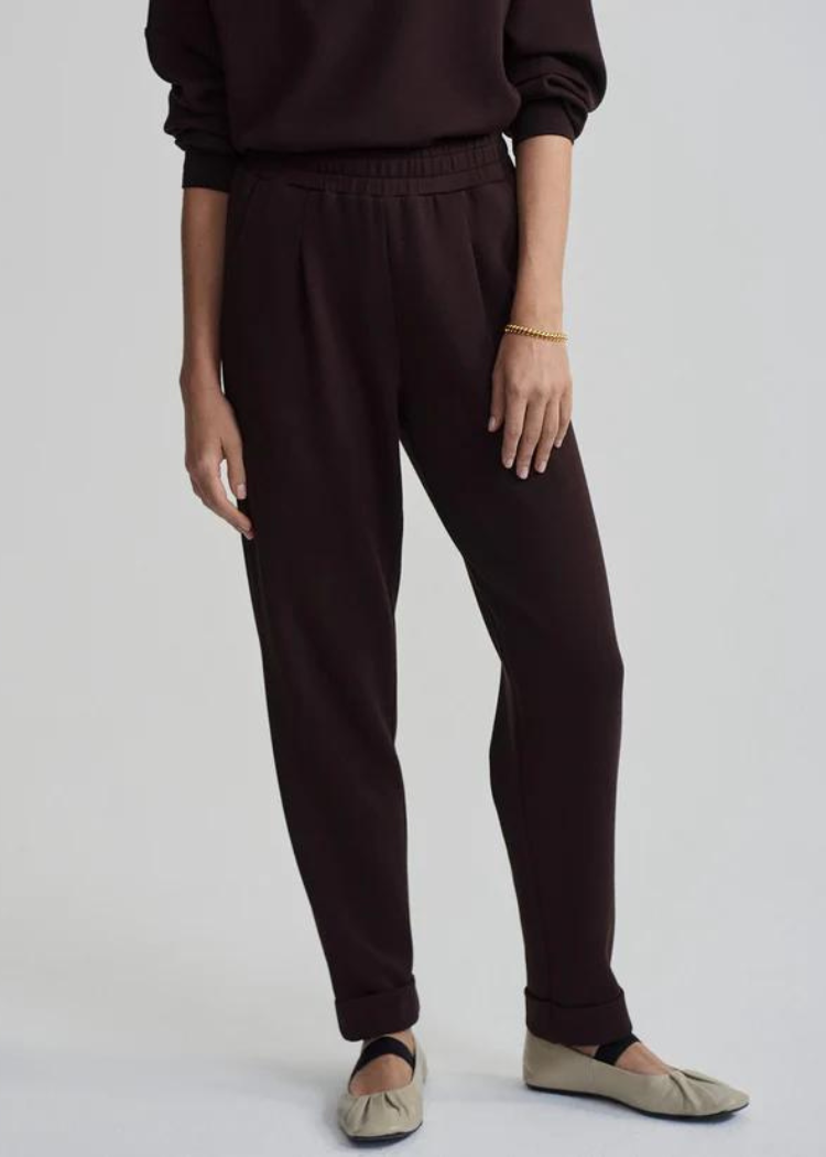 Varley The Rolled Cuff Pant 28.5- Coffee Bean-Hand In Pocket