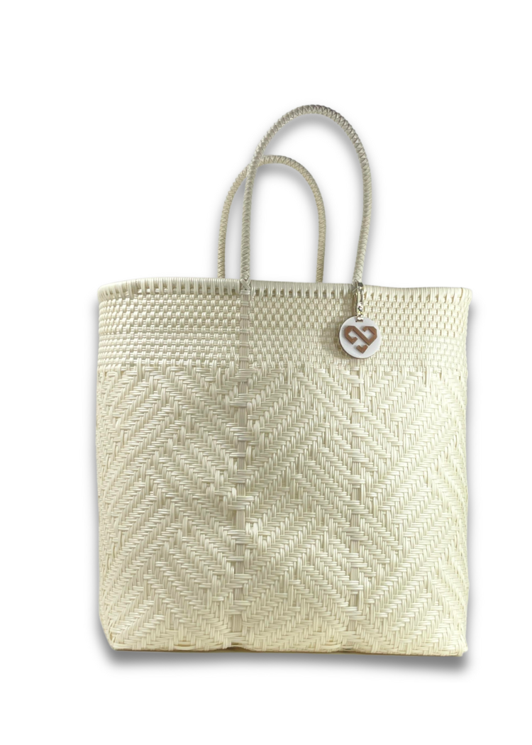 Maria Victoria Glimmer Pearl Tote-Extra Large-Hand In Pocket