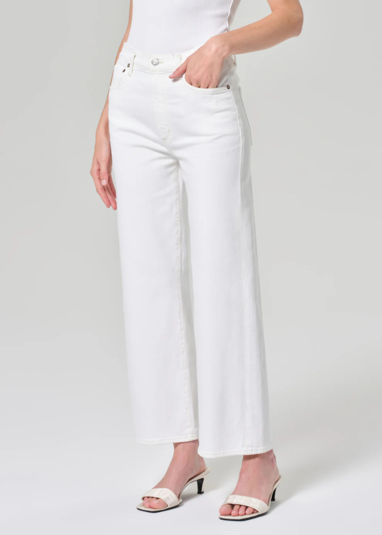 Harper Straight Jean (Stretch) In White Wash-Hand In Pocket