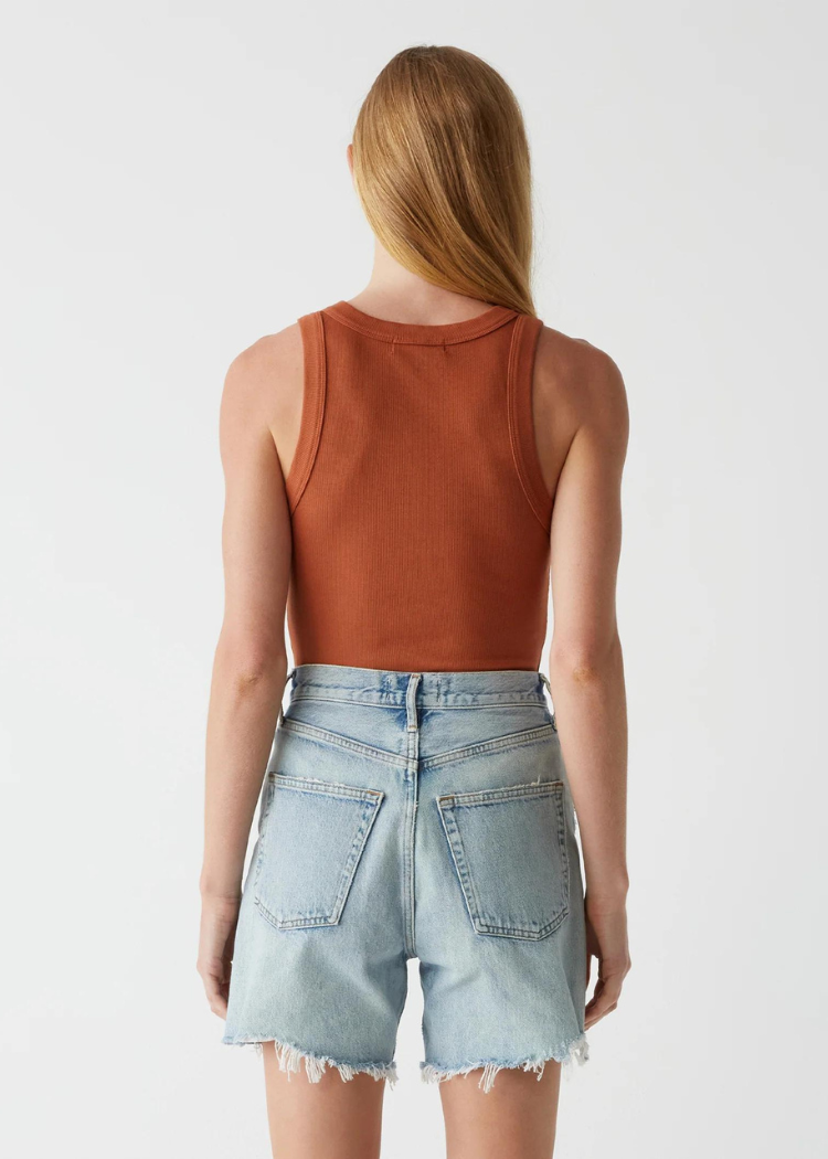 Gina Wide Binding Crop Tank - Lava-Hand In Pocket