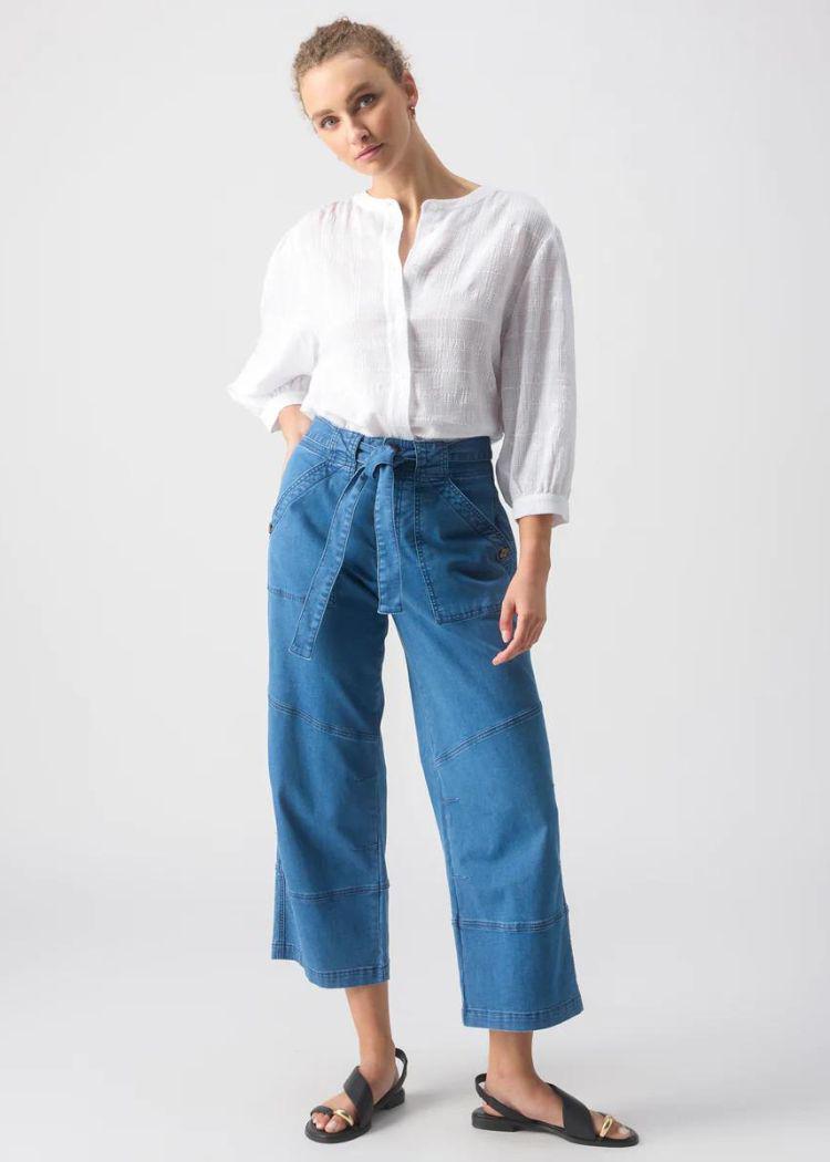 Joe's Jeans Mia Petite Wide Leg - Exhale ***FINAL SALE***-Hand In Pocket