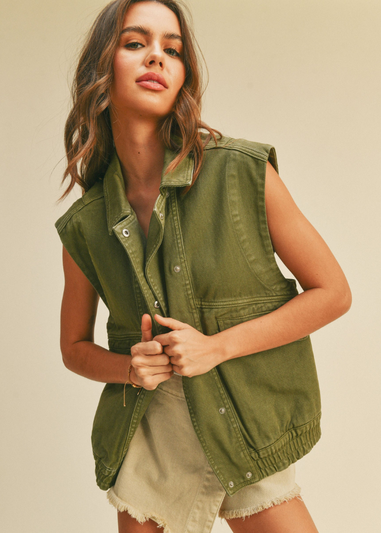 Molli Washed Utility Vest-Hand In Pocket