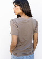 Bobi V Neck Raglan SS Tee-Hazelnut-Hand In Pocket