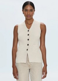 Pistola Audra Vest- Soft Dove-Hand In Pocket