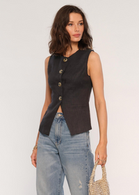 Heartloom Emerson Vest- Black-Hand In Pocket