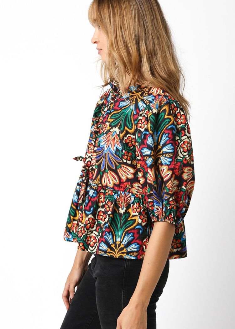 Averi Top- Black Multi-Hand In Pocket