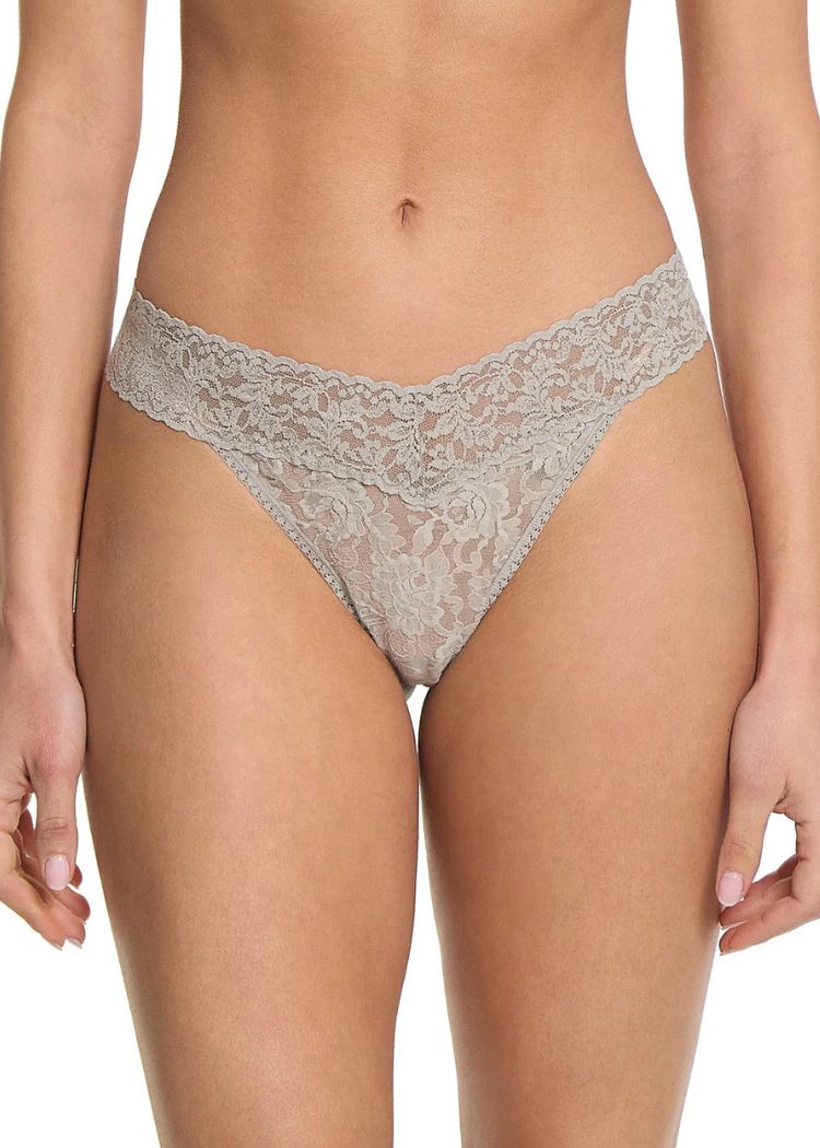 Hanky Panky Signature Lace Original Rise Thong -Sleep In-Hand In Pocket