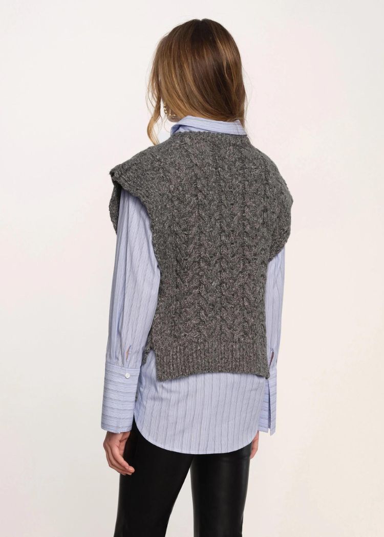 Heartloom Miel Vest-Tar-Hand In Pocket