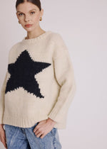 Berenice Ambre Round Neck Star Sweater-Hand In Pocket