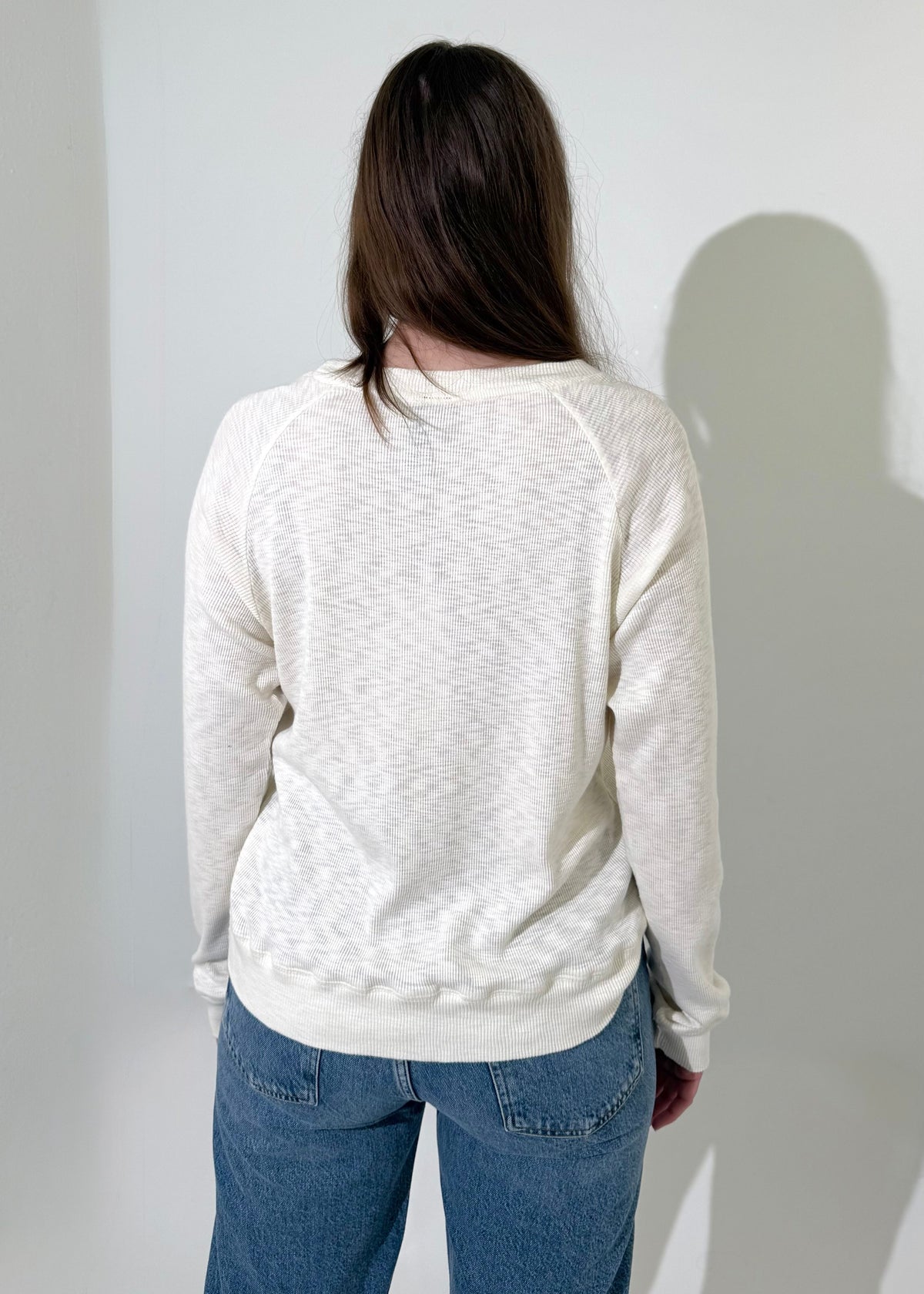 Bobi Boatneck Slouchy Raglan L/S Tee- Macadamia-Hand In Pocket