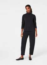 Spanx AE Barrel Pant- Black-Hand In Pocket