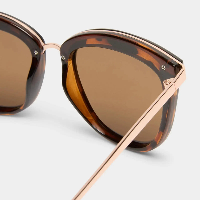 Le Specs Caliente- Tort/ Rose Gold-Hand In Pocket