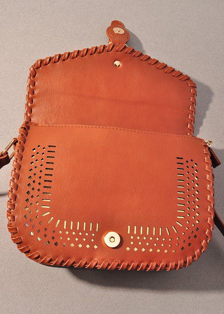 Winnie Saddle Bag - Tan-Hand In Pocket