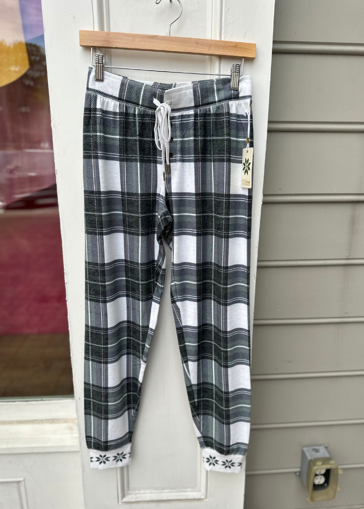 Pine Woods Pajama Pant-Hand In Pocket