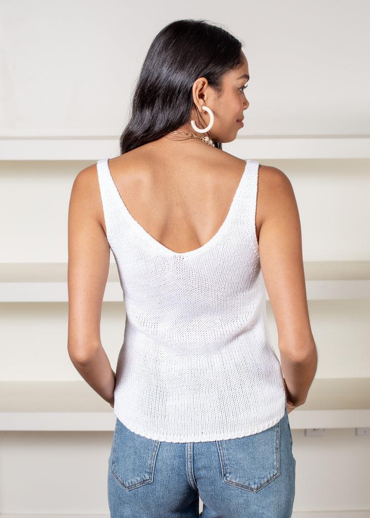 Caya De Sol Sweater Tank-White-Hand In Pocket