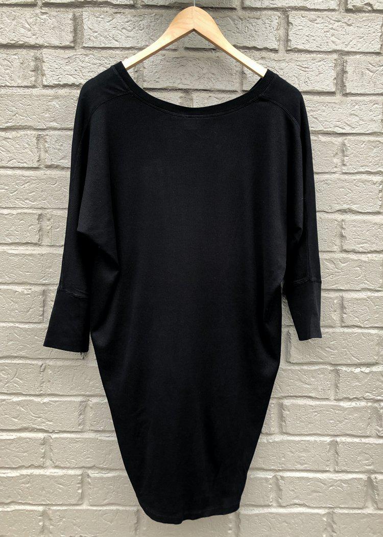 Bobi 3/4 Sleeve Hi/Lo Ribbed Contrast Tee-Black-Hand In Pocket