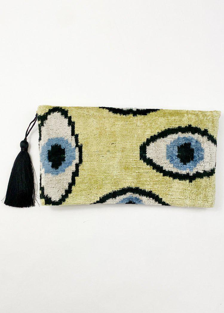 Wolf & Willa Eye Envelope Clutch-Hand In Pocket