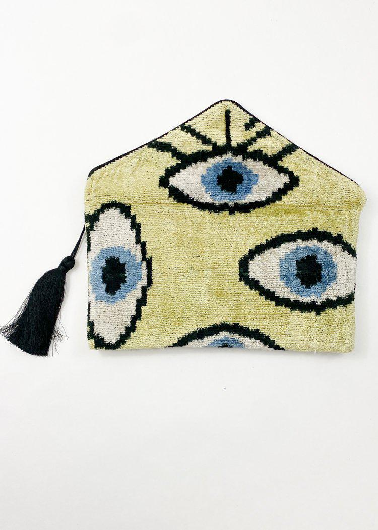 Wolf & Willa Eye Envelope Clutch-Hand In Pocket