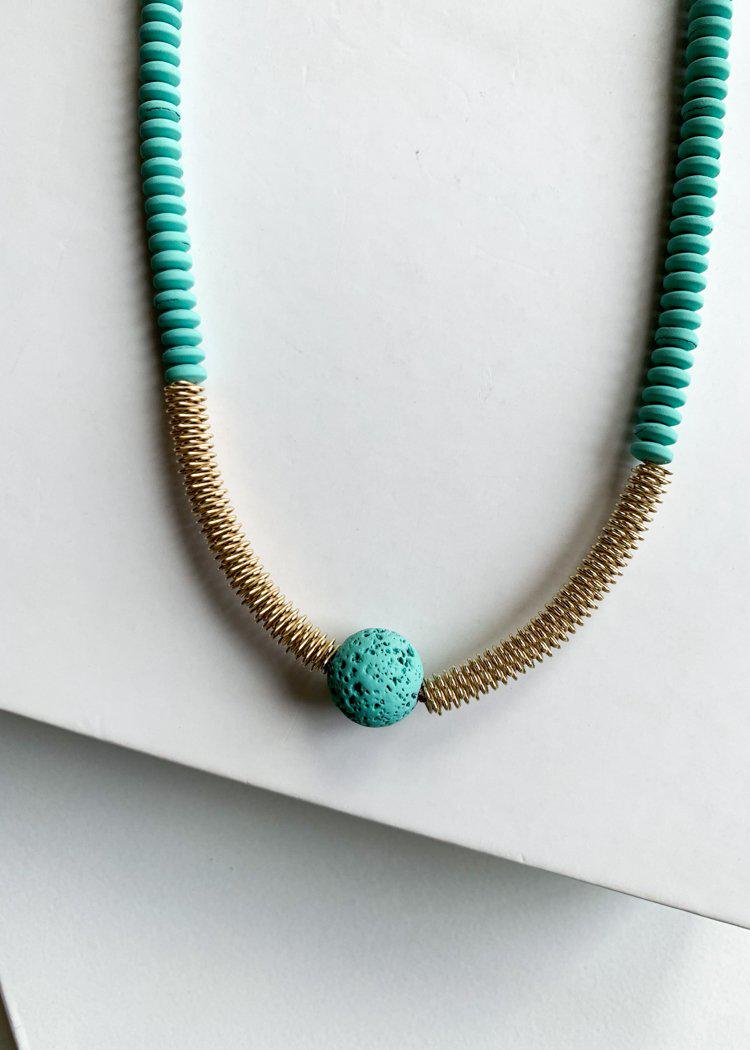 Chiclet Detailed Turquoise Beaded Long Pendant-Hand In Pocket