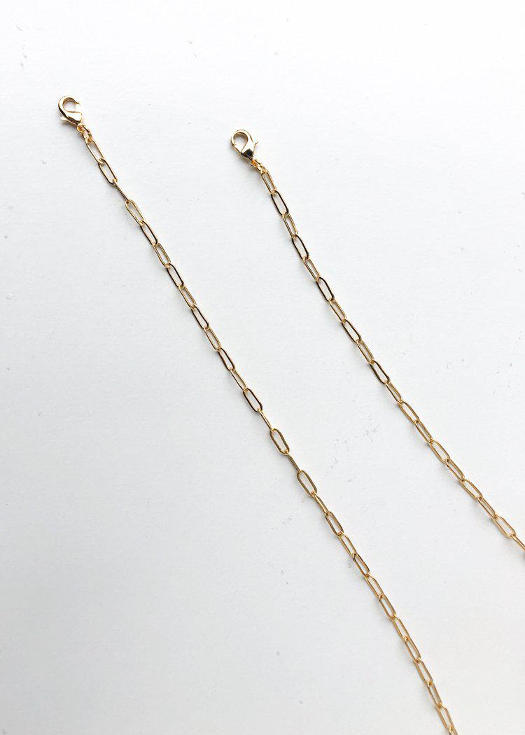 Bracha Karen Skinny Face Mask Chain - Gold-Hand In Pocket