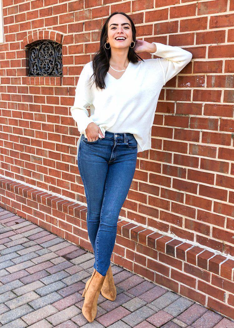 Cielo V Neck Sweater - Ivory-Hand In Pocket