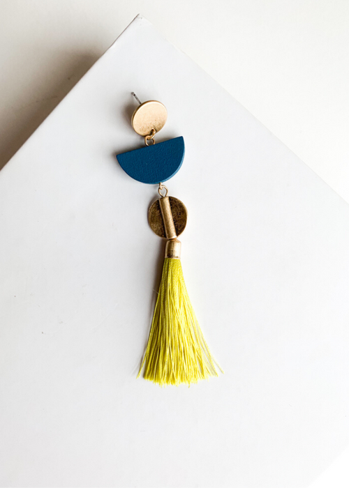 Veuni Drops Neon Colorblock Tassel Earring-Hand In Pocket