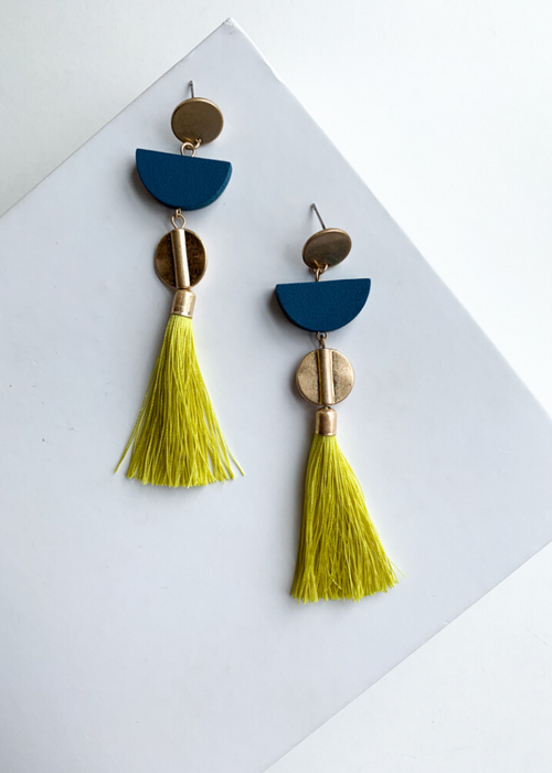 Veuni Drops Neon Colorblock Tassel Earring-Hand In Pocket